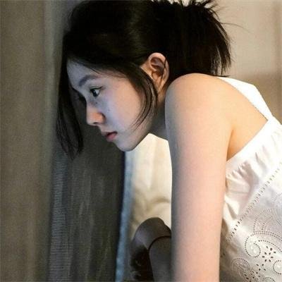 莲花闹海棠